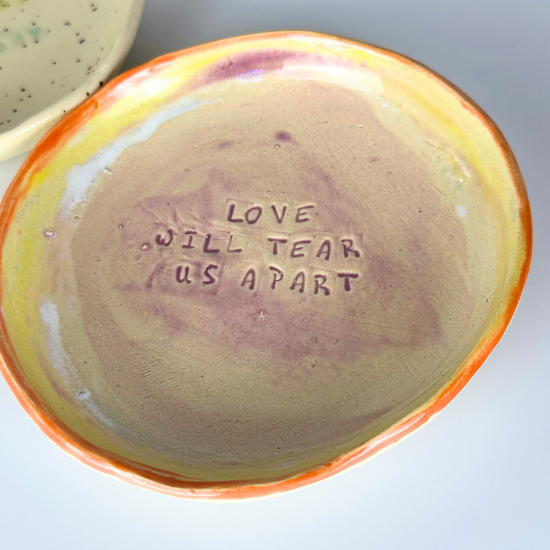 Love will tear us apart - Medium Plate