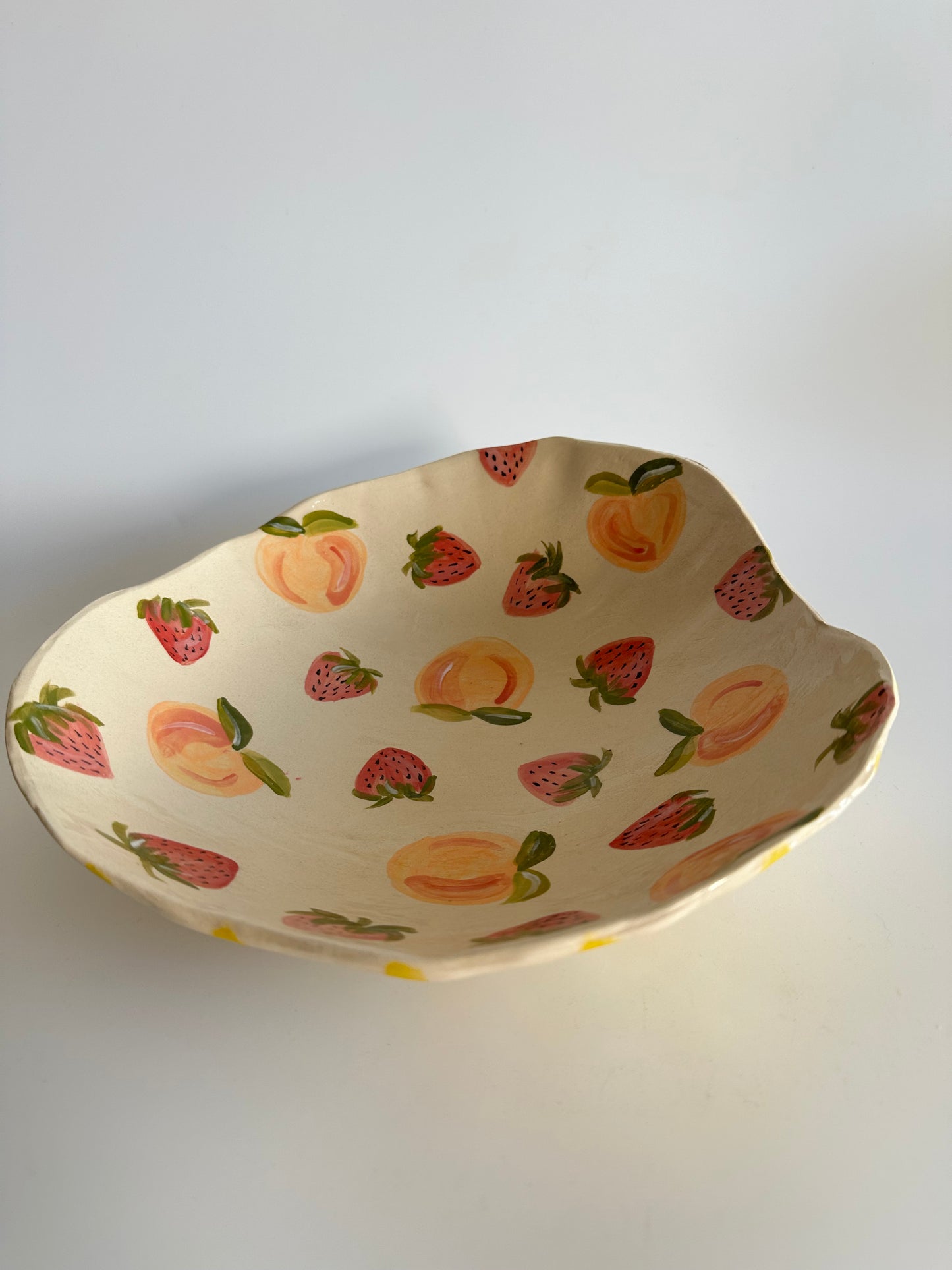 Strawberries & Peaches - Salad Bowl